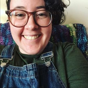 Meet your Posher, Elizabeth